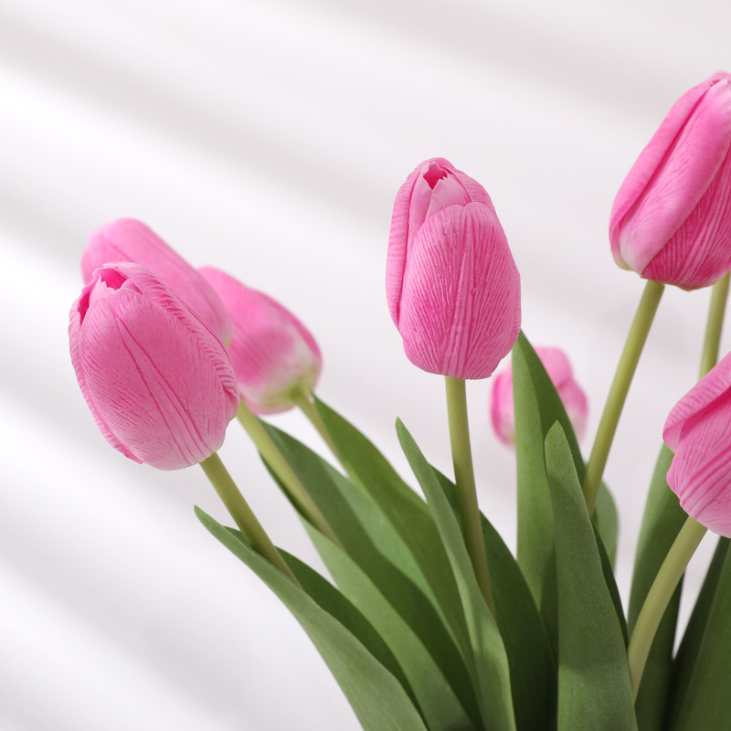 Hoa-lua-Tulip-trang-tri-phong-khach-HNT5584-8 Hoa-lua-Tulip-trang-tri-phong-khach-HNT5584-8